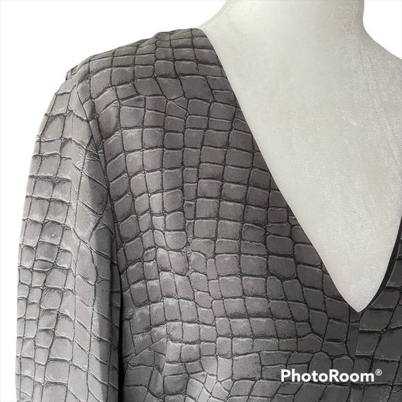 🌸3. Michael Kors dress 
Size 2 100% silk - Picture 6 of 12